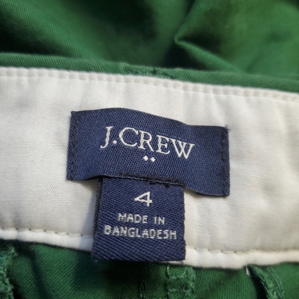 J Crew Women's Green Chino Cotton Shorts with 9‎ Inch Inseam - Picture 9 of 13